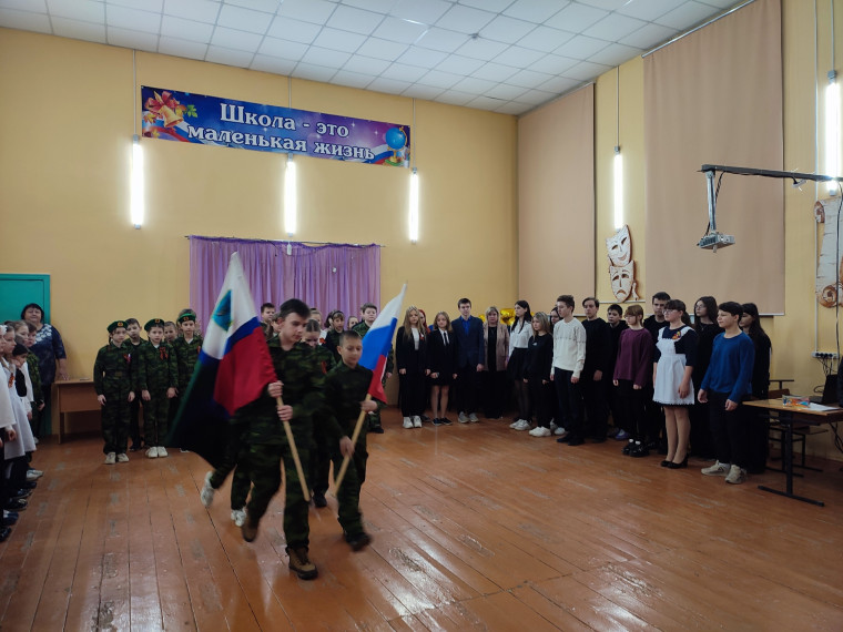 Торжественная линейка «Снятие блокады Ленинграда: Время мужества и стойкости».